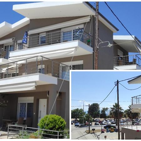 Blue Beach Apartments Ofrinion Bagian luar foto